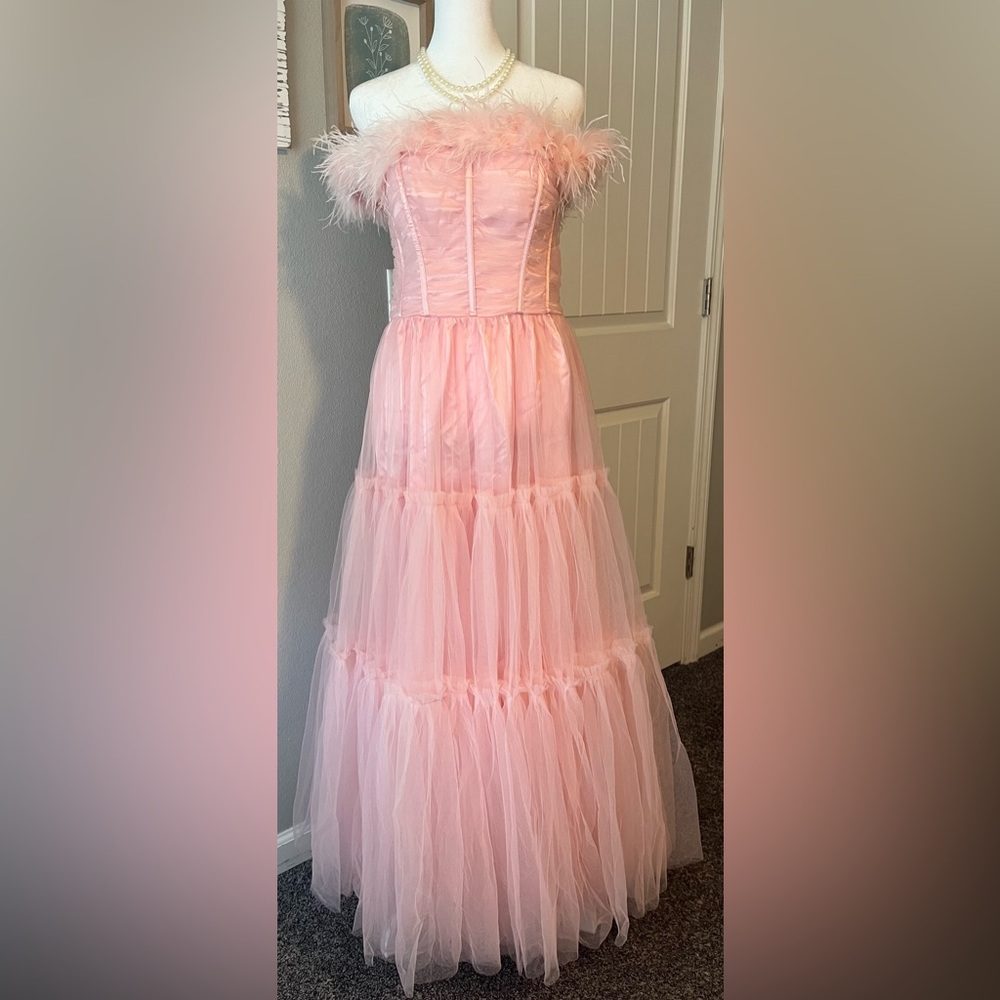 Elegant Pink Women’s dress size  Large 10
